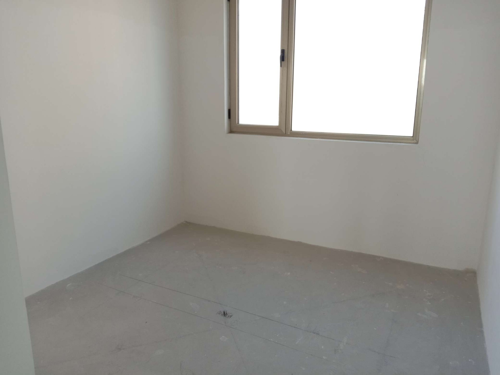 好房子来啦 港城一品毛坯三室两厅 九年制学区 随时看房