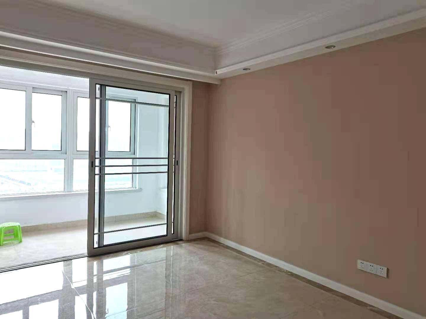 抓紧卖掉 久年背包 美麟常青藤 精装修三室 采光好