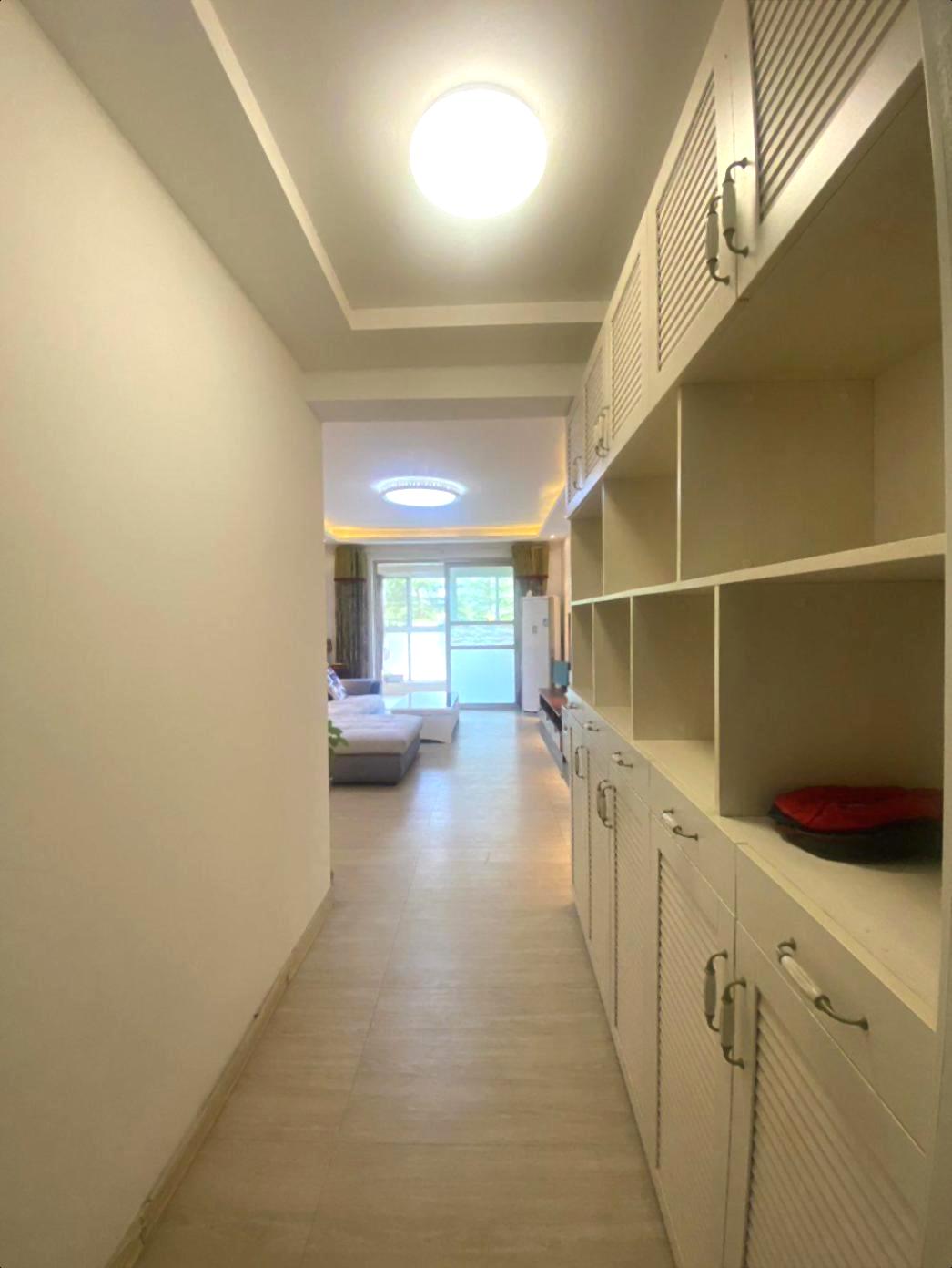 一楼百平院子边户 四季金辉(一期) 三室精装修