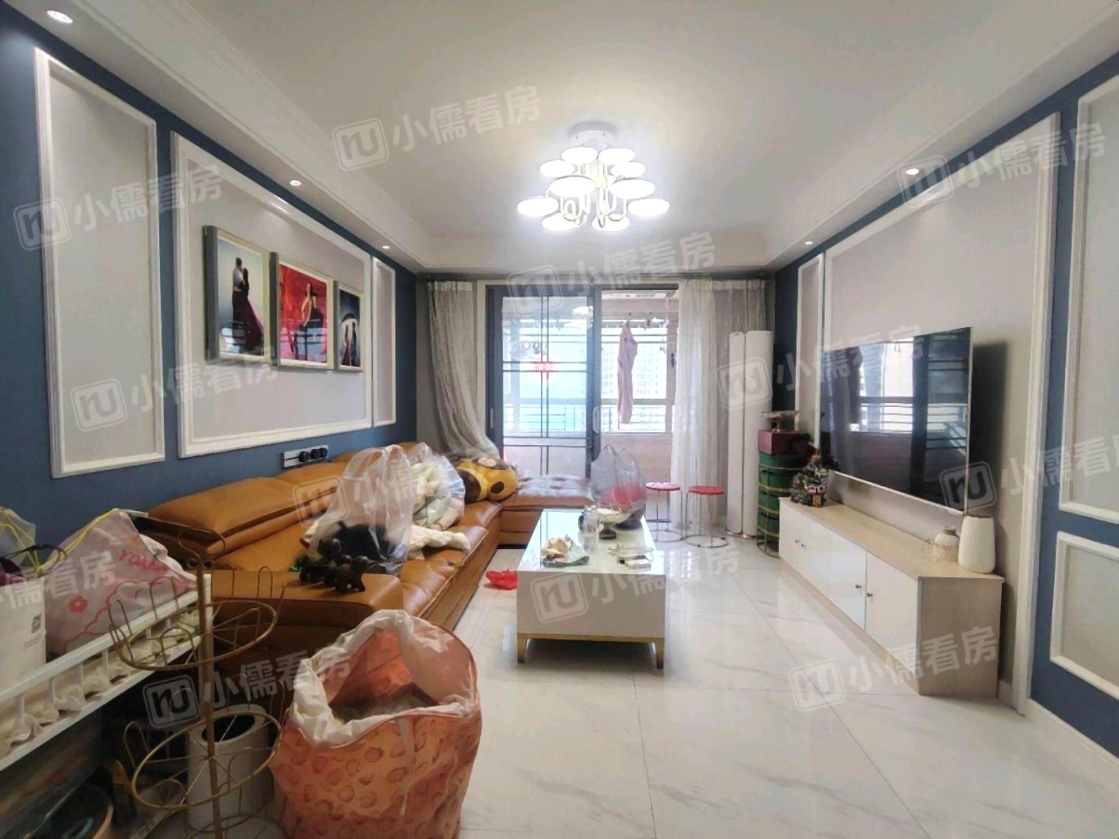 9年实验正规三室 港城一品 精装修 送家具家电 大学城万达