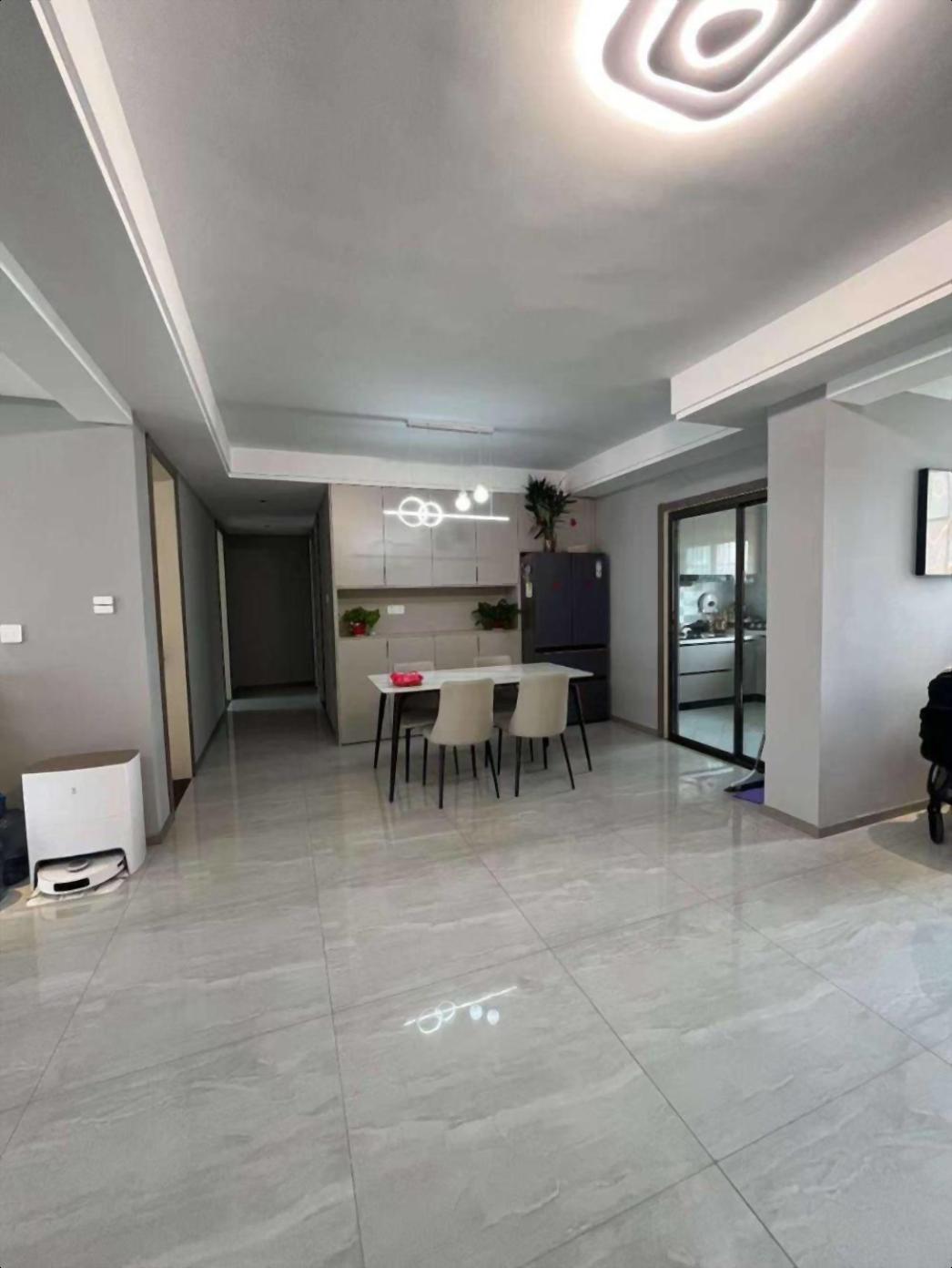 多层电梯洋房 全屋地暖通铺，看好可谈