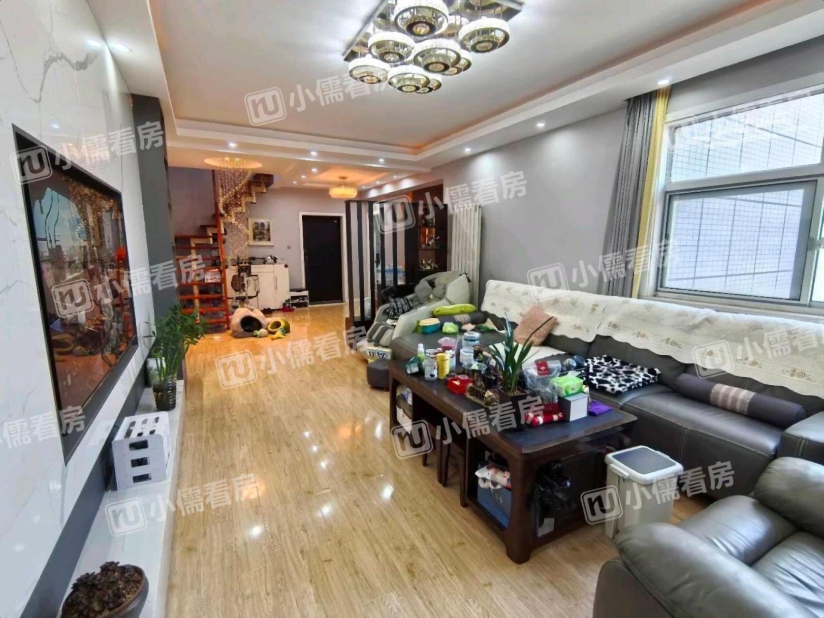 水木华园4室2厅2卫180.0平