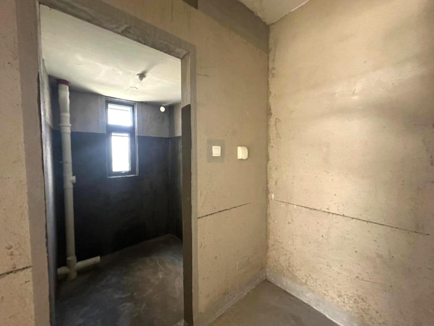 开发区高端社区 冠豪名苑 南北通透户型 随时看房