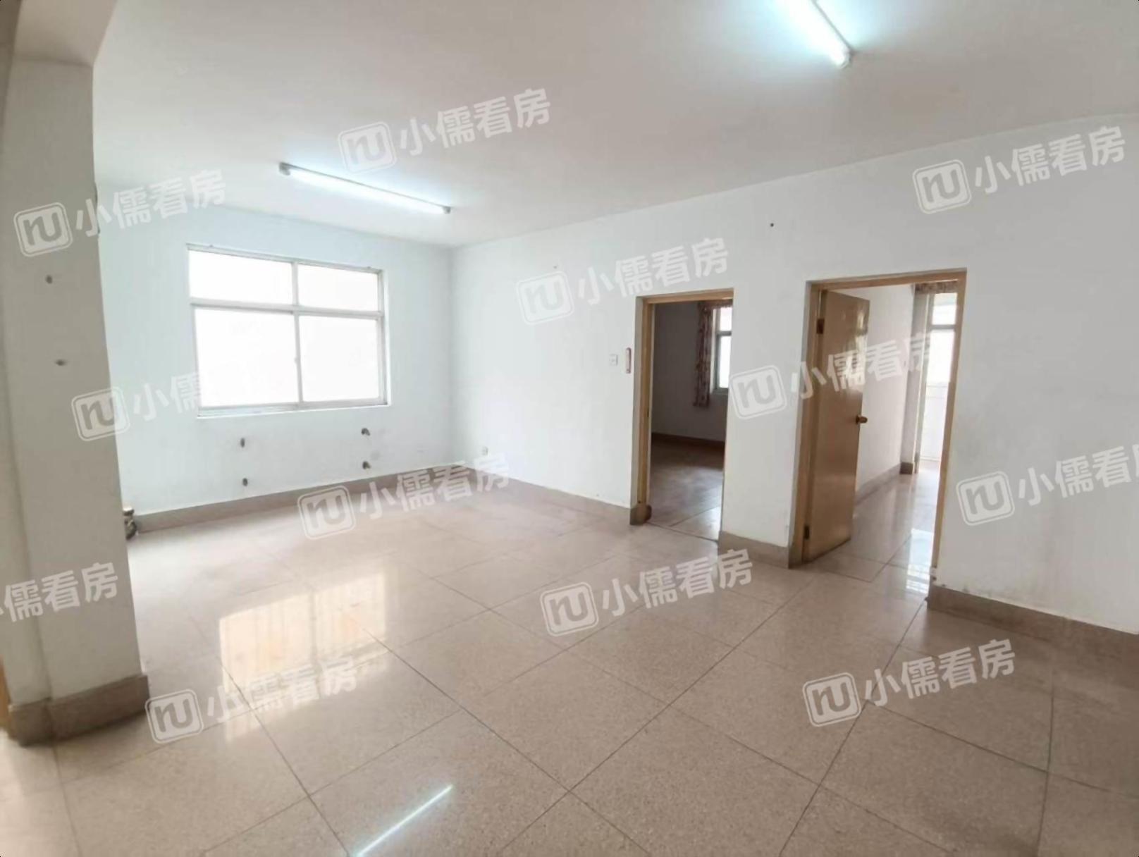 新海  本部 多层一楼嘉家小区 三室    二合一近康缘制药