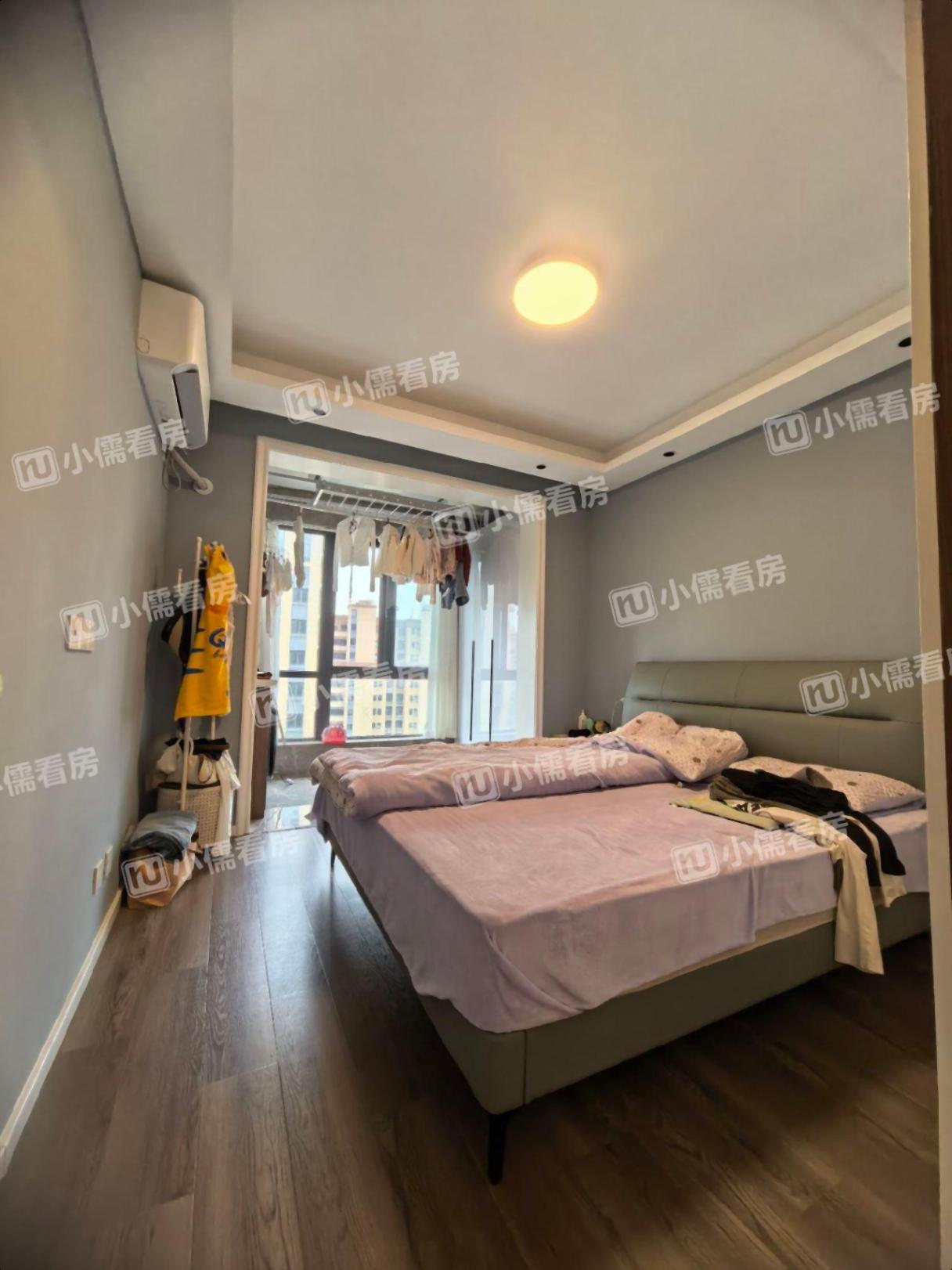 精装只卖毛坯价双池花园 三面光 中上楼层 可谈 随时看