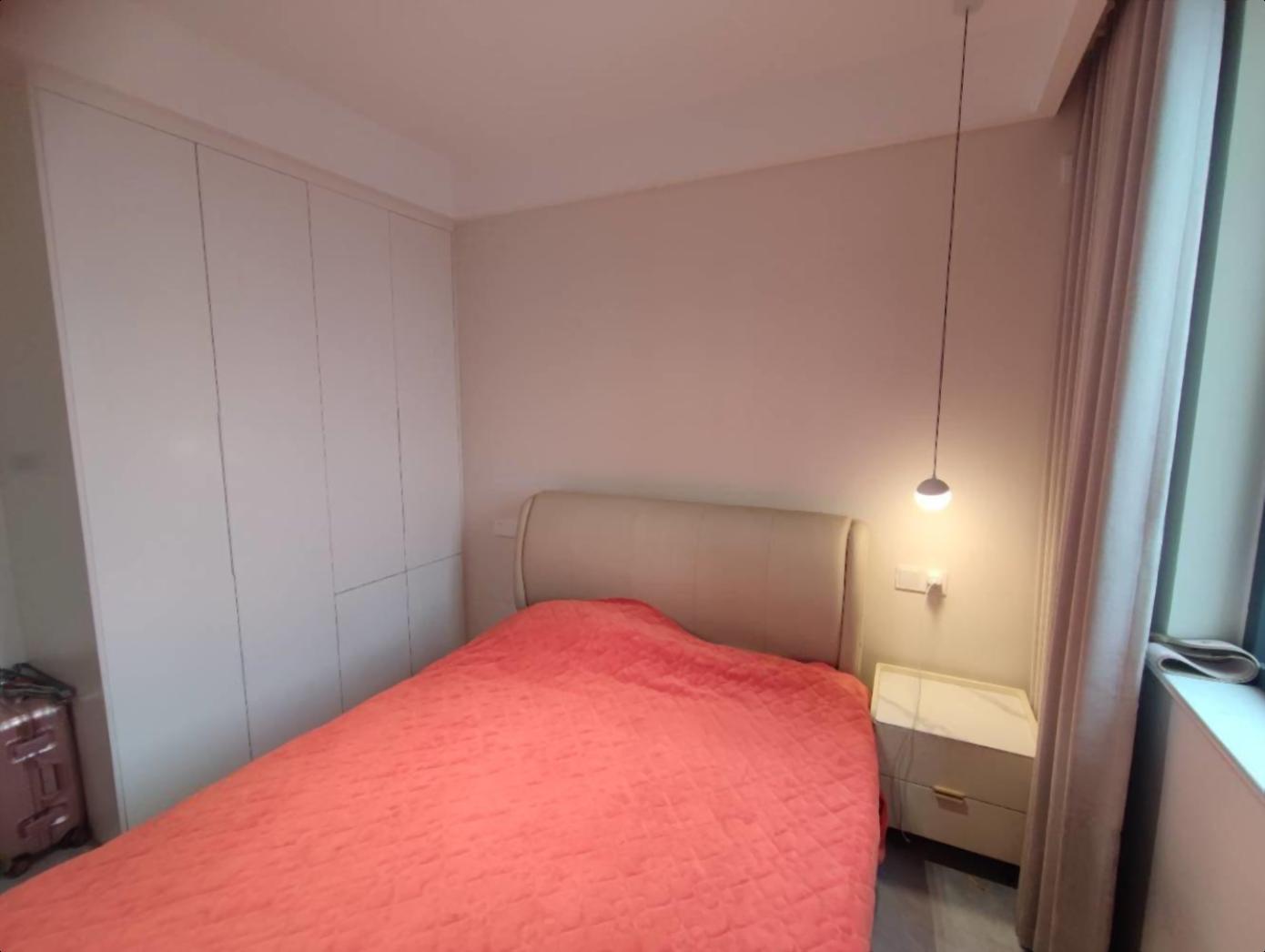 新装修保养好！现代化无主灯 海州大院8900 婚房 空调