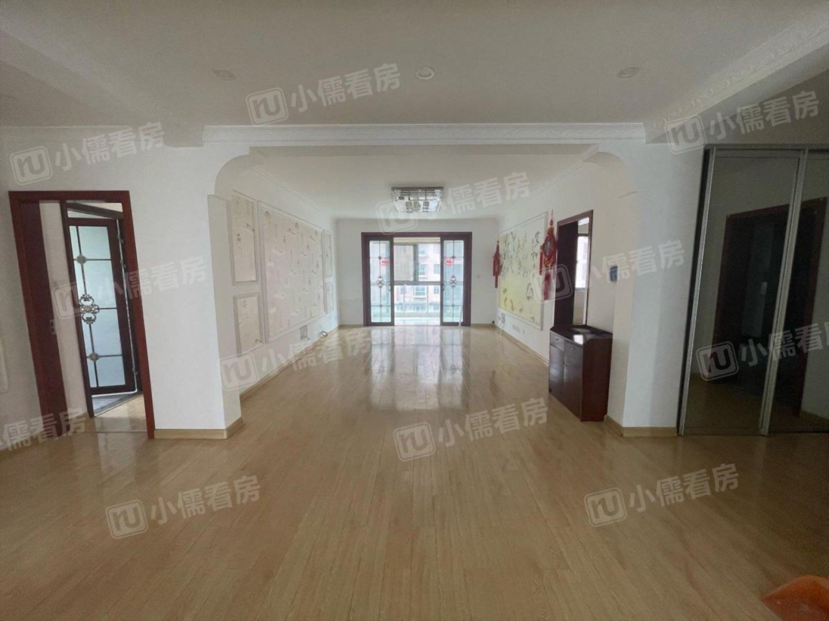 淮海花园3室2厅2卫149.61平