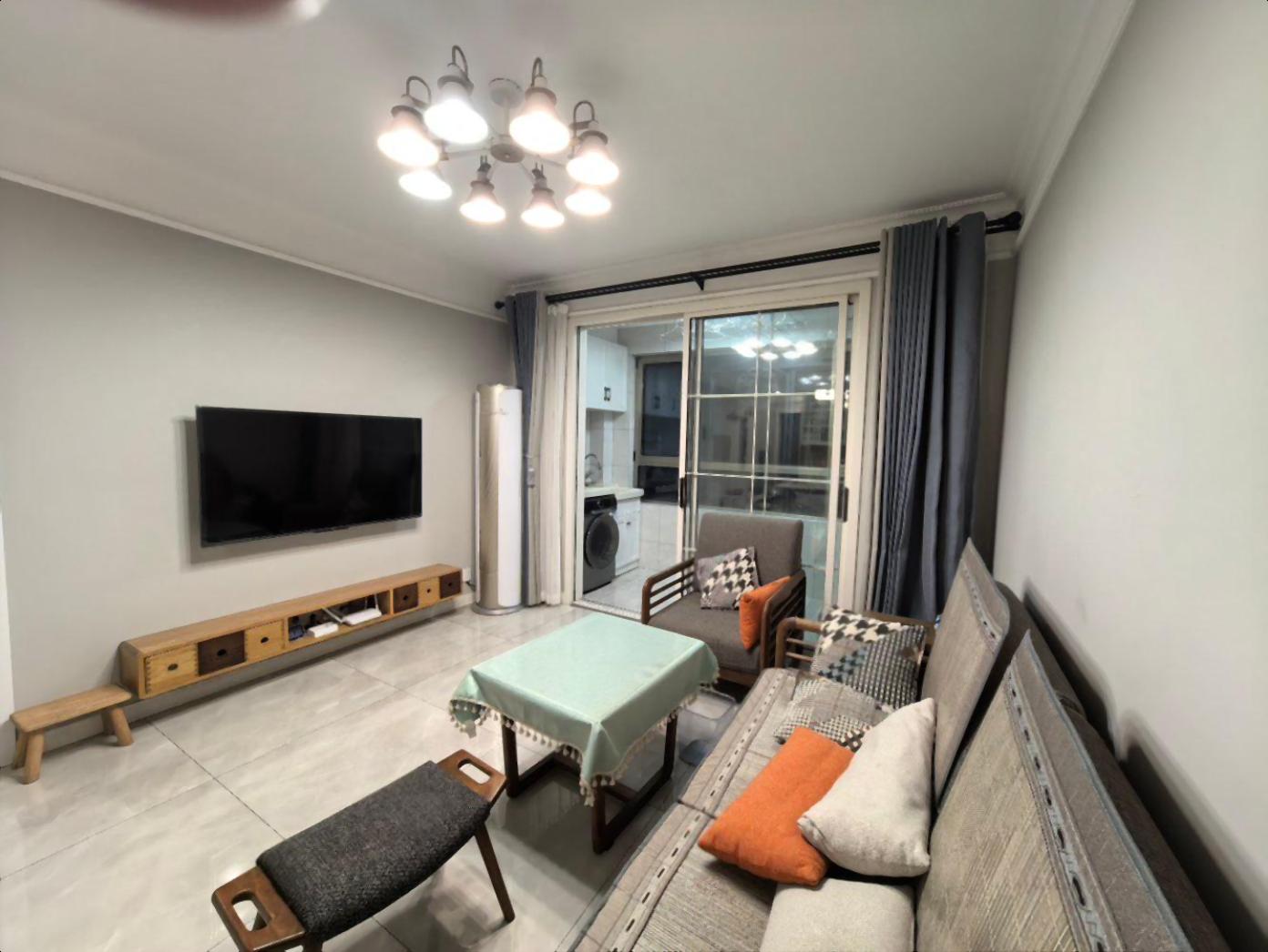 新上！港城一品精装修三室！纯边户！南北通透！楼层位置好！