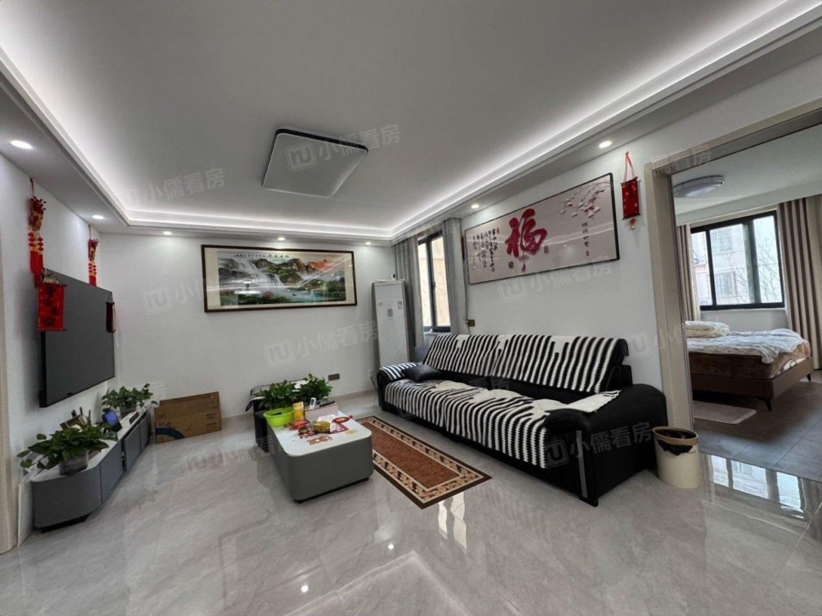 新！装修超好！万顺园多层2楼，三  外国语！3室！恒润郁洲府