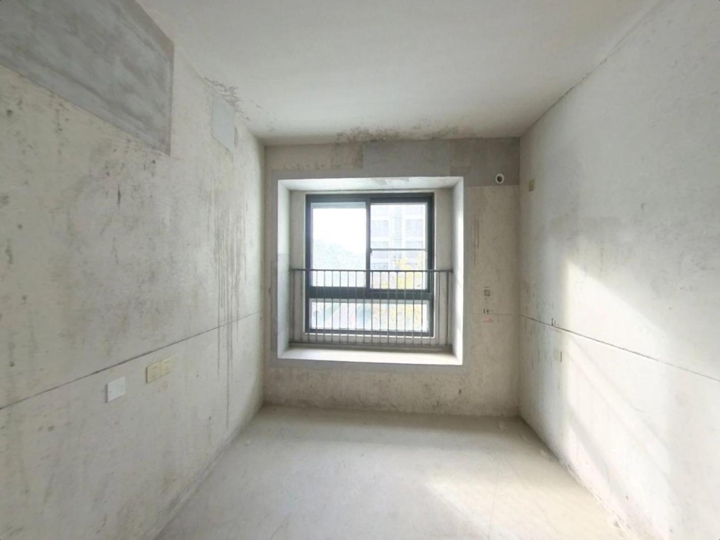 新上！！桃李江山！4室电梯洋房！双阳台！能砍！二附本