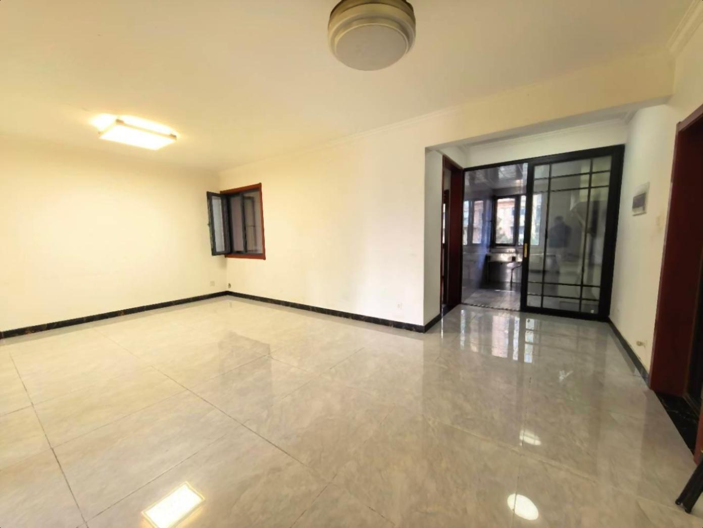 万象新海苑 三室   排采光好 77.8万 随时看房 可谈价